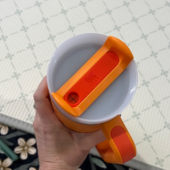 Stanley Vibrant Orange Travel Mug - Picture 7 of 7